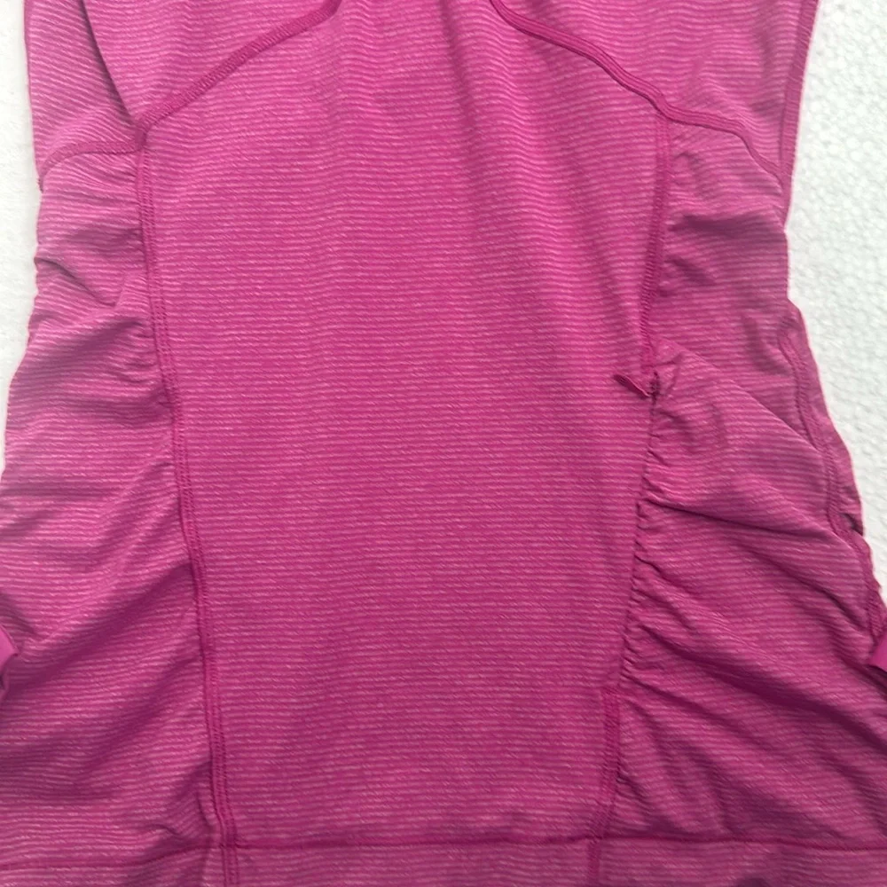 Lululemon Kris  cross 1/2 zip tonkie stripes top size 4 active wear workout gym